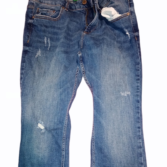 Slightly distressed jeans - Picture 2 of 5